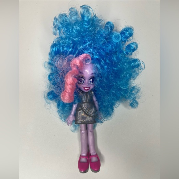 Lot Of 6 Moose Toys Capsule Chix Dolls EUC - Picture 12 of 13